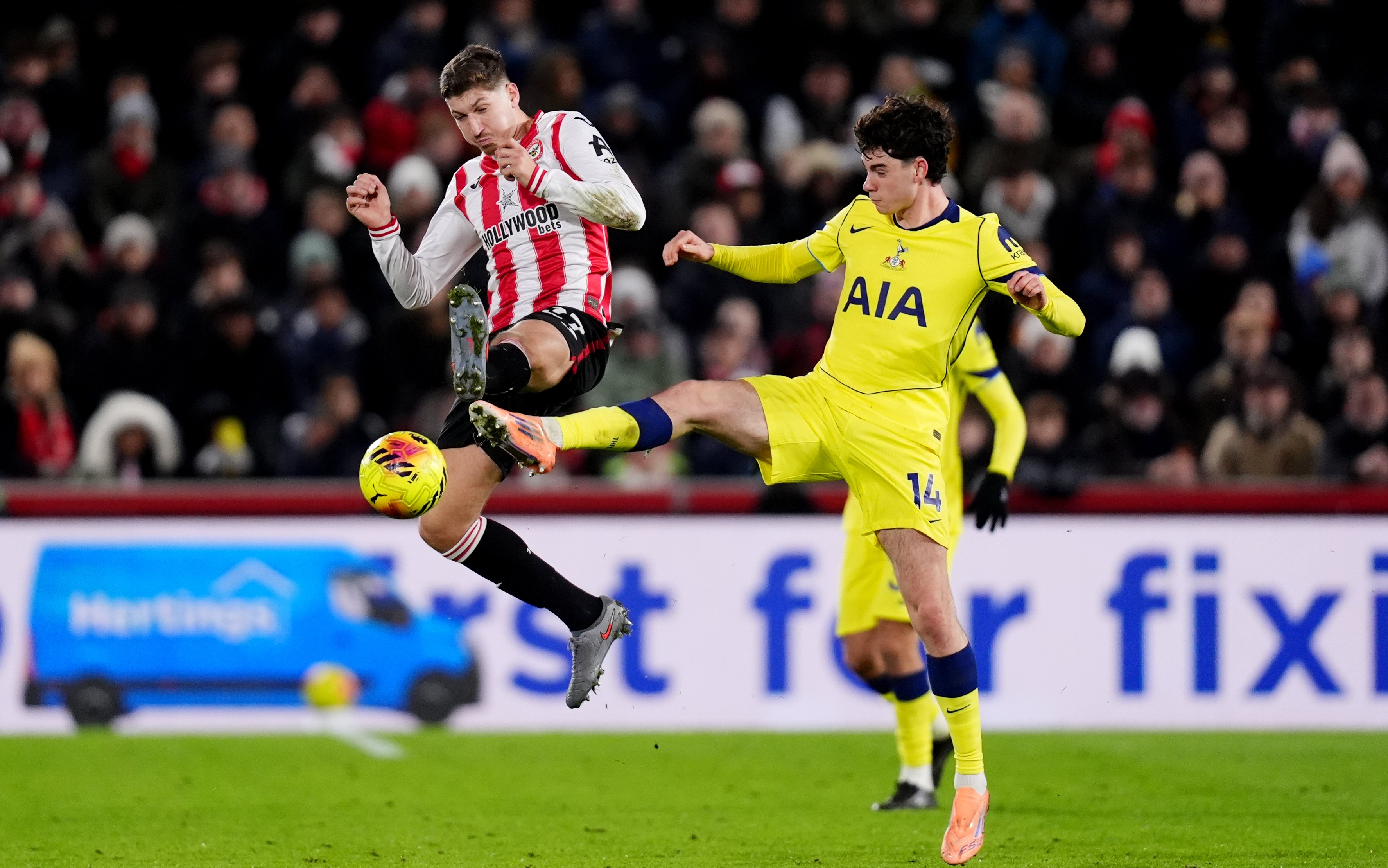 Kết quả - tỷ số Brentford vs Tottenham: Mất điểm thất vọng